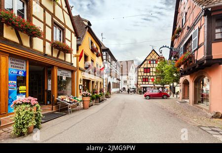 Eguisheim - l'un des plus beaux villages de France. Banque D'Images