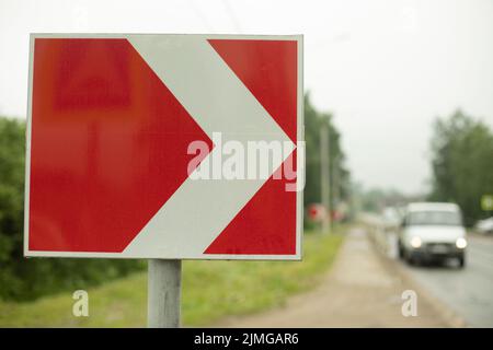 Virage serré sur la route. Lieu de virage serré sur la route. Banque D'Images