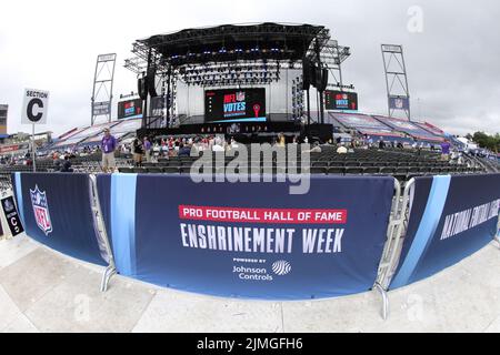 Canton, États-Unis. 06th août 2022. La cérémonie d'initiation au Temple de la renommée du football professionnel 2022 s'est tenue à Canton, Ohio, le samedi, 6 août 2022. Photo par Aaron Josefczyk/UPI crédit: UPI/Alay Live News Banque D'Images