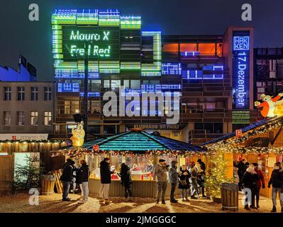 Santa Pauli, marché de Noël en face du pavillon St. Pauli, Hambourg, Allemagne, Europe Banque D'Images