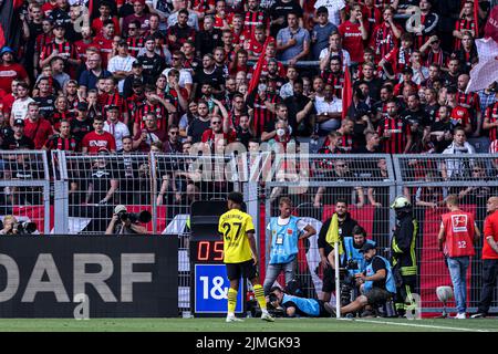 DORTMUND, ALLEMAGNE - AOÛT 6 : Karim David Adeyemi de Borussia Dortmund célèbre le premier but du match allemand de la Bundesliga entre Borussia Dortmund et Bayer Leverkusen au parc signal Iduna sur 6 août 2022 à Dortmund, Allemagne (photo de Marcel ter Bals/Orange Pictures) Banque D'Images