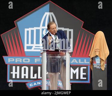 Canton, États-Unis. 06th août 2022. Chris Berman d'ESPN parle lors de la cérémonie d'initiation 2022 pour le Pro football Hall of Fame de Canton, Ohio, le samedi, 6 août 2022. Photo par Aaron Josefczyk/UPI crédit: UPI/Alay Live News Banque D'Images