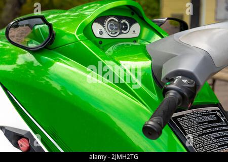 le guidon d'un jet ski. le cockpit d'un hydrocycle, le pilotage d'un jet ski Banque D'Images