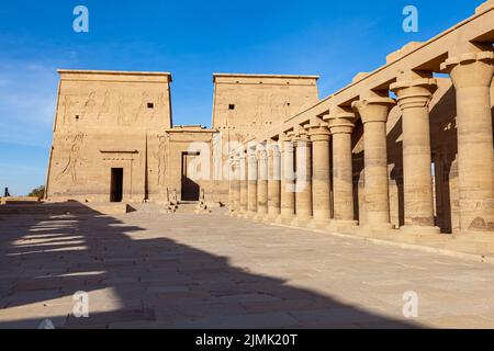 Temple d'Isis sur l'île d'Agilkia dans le lac Nasser, Assouan, haute-Égypte. Banque D'Images