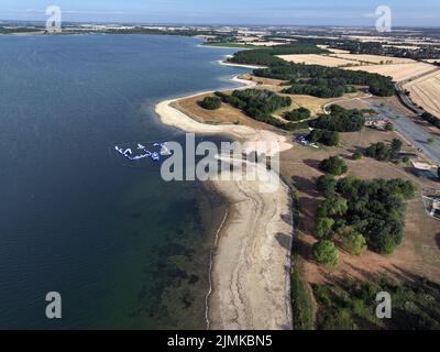 Grafham, Royaume-Uni. 04th août 2022. Les niveaux d'eau sont inférieurs à la normale au réservoir d'eau de Grafham, mais l'eau d'Anglian n'a pas introduit une interdiction d'infiltration d'eau, malgré la faible pluviométrie et l'un des juillet les plus secs jamais enregistrés. Grafham Water, près de Huntingdon, Cambridgeshire, Royaume-Uni, on 4 août, 2022 crédit : Paul Marriott/Alay Live News Banque D'Images