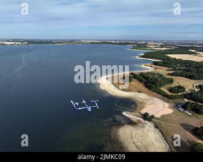 Grafham, Royaume-Uni. 04th août 2022. Les niveaux d'eau sont inférieurs à la normale au réservoir d'eau de Grafham, mais l'eau d'Anglian n'a pas introduit une interdiction d'infiltration d'eau, malgré la faible pluviométrie et l'un des juillet les plus secs jamais enregistrés. Grafham Water, près de Huntingdon, Cambridgeshire, Royaume-Uni, on 4 août, 2022 crédit : Paul Marriott/Alay Live News Banque D'Images