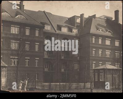 Poelzig Hans (1869-1936), groupe résidentiel Lauterbach à Breslau (1909-1910): Vue sur la cour. Photo sur carton, 63,2 x 83,6 cm (y compris les bords de numérisation) Banque D'Images