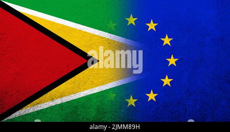 Drapeau de l'Union européenne avec la République coopérative du Guyana drapeau national. Grunge l'arrière-plan Banque D'Images