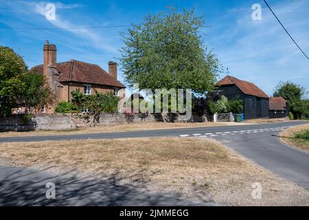 Village de Mattingley, vue sur la rue, Hampshire, Angleterre, Royaume-Uni Banque D'Images