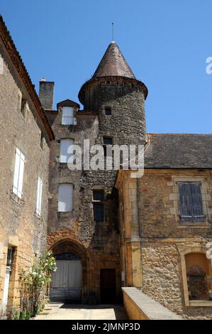 Tour au petit fort dans le village médiéval de Belvès en Dordogne. Le petit fort était là où se trouvait le fort de la ville d'origine. Banque D'Images