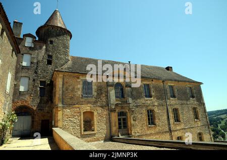 Tour au petit fort dans le village médiéval de Belvès en Dordogne. Le petit fort était là où se trouvait le fort de la ville d'origine. Banque D'Images
