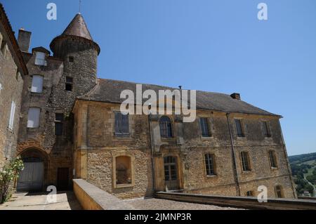 Tour au petit fort dans le village médiéval de Belvès en Dordogne. Le petit fort était là où se trouvait le fort de la ville d'origine. Banque D'Images