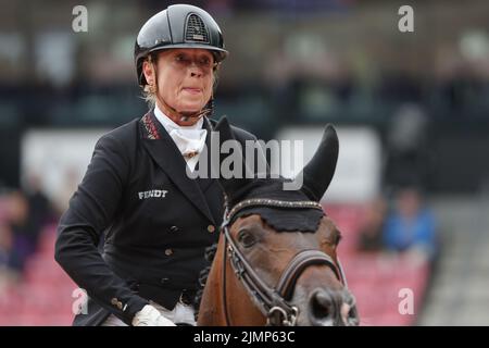 Herning, Danemark. 07th août 2022. Sport équestre : Championnat du monde, dressage, Grand Prix. Le couturier Isabell Werth (Allemagne) passe à bord de DSP Quantaz. Credit: Friso Gentsch/dpa/Alay Live News Banque D'Images
