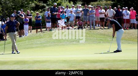 Le Callum Shinkwin d'Angleterre met sur le vert 14th pendant le quatrième jour de l'Open de Cazoo Wales au Celtic Manor Resort à Newport, pays de Galles. Date de la photo: Dimanche 7 août 2022. Banque D'Images