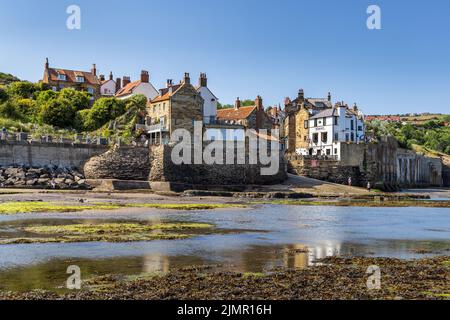 Robin Hood's Bay, sur la côte du Yorkshire du Nord, en Angleterre. Banque D'Images