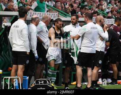 Easter Road Stadium Edinburgh.Scotland.UK.7th Aug 22 Hibs v Hearts Cinch Premiership Match Home Coming Hibs Martin Boyle se prépare pour ses débuts vs Hearts Credit: eric mccowat/Alay Live News Banque D'Images