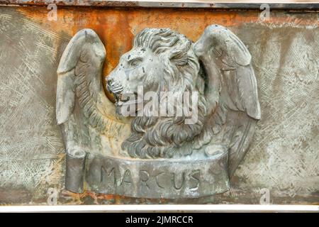 Fresques sur la porte de la cathédrale, Parque Colon, Saint-Domingue. République dominicaine. 1514-1544 Banque D'Images