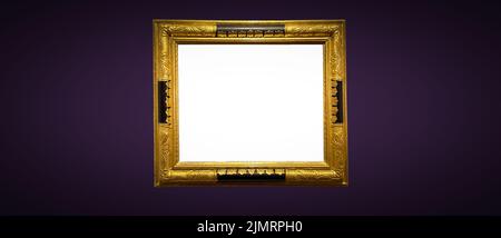 Cadre de galerie d'art antique sur le mur violet royal à la maison de vente aux enchères ou à l'exposition de musée, modèle vierge avec espace de copie blanc vide pour la conception de maquette Banque D'Images