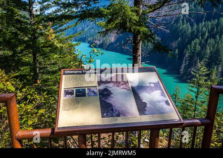 Un tableau de description de l'effet du barrage dans la région de North Cascades NP, Washington Banque D'Images