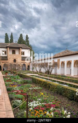 Patio de la Acequia à Generalife, Grenade, Espagne Banque D'Images