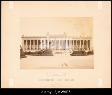 Schinkel Karl Friedrich (1781-1841), Musée Altes sur l'île des Musées, Berlin (sans dat.) : vue sur la façade comme un jardin de plaisir avec granitschale. Photo sur carton, 31,5 x 39,7 cm (y compris les bords de balayage) Schinkel Karl Friedrich (1781-1841): Altes Museum auf der Museumsinsel, Berlin Banque D'Images