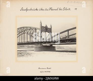 Architecte inconnu, Memelbrücke près de Tilsit (sans dat.): Vue. Photo sur carton, 29 x 35,6 cm (y compris les bords de numérisation) N.N. : Strößenbrücke über die Memel, Tilsit Banque D'Images