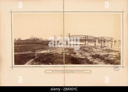 Architecte inconnu, pont de Nogat près de Marienburg (sans date): Vue. Photo sur carton, 56,8 x 84 cm (y compris les bords de balayage) Schwedler Johann Wilhelm (1823-1894): Neue Nogatbrücke, Marienburg Banque D'Images