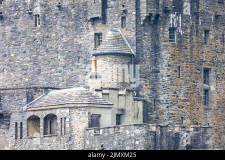 Eilean Donan Castle, été 2022, l'une des attractions les plus célèbres de Scotlands, château médiéval de 13th siècle, attirant des touristes dans le monde entier, Donan, Royaume-Uni Banque D'Images