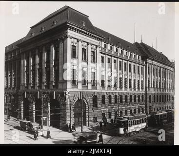 Messel Alfred (1853-1909), bâtiment commercial de la Handelsgesellschaft de Berlin, Berlin (1911): Charlottenstr./ecke French Str. Photo, 24,5 x 30 cm (y compris les bords de balayage) Banque D'Images