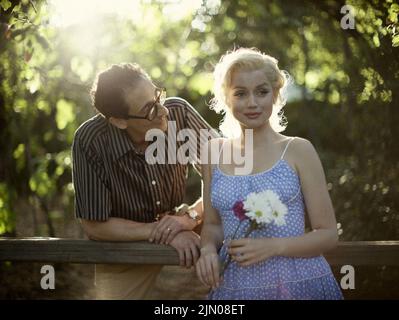 ADRIEN BRODY et ANA DE ARMAS in BLOND (2022), réalisé par ANDREW DOMINIK. Crédit : PLAN B DIVERTISSEMENT / Album Banque D'Images