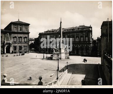 Photographe inconnu, Piazza del Quirinale, Rome (sans date) : vue depuis les escaliers jusqu'à Monte Cavallo sur la place, à gauche du Palazzo del Quirinale (Residenza Real), au milieu de l'obélisque avec Castor et Polu. Photo, 20,2 x 25,9 cm (y compris les bords de numérisation) Unbek. Fotograf : Piazza del Quirinale, ROM (ohne DAT.) Banque D'Images