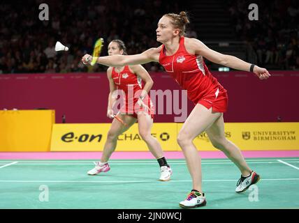 Chloe Birch et Lauren Smith, en Angleterre, lors de la médaille d'or des femmes au NEC le 11 e jour des Jeux du Commonwealth de 2022 à Birmingham. Date de la photo: Lundi 8 août 2022. Banque D'Images