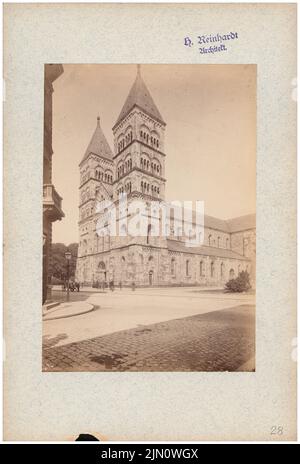 Photographe inconnu, église (sans date): Vue. Photo sur carton, 24,4 x 16,5 cm (y compris les bords de numérisation) Unbek. Fotograf : Kirche (ohne DAT.) Banque D'Images