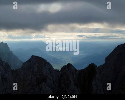 Traversée des montagnes Hackenkopfe, Tyrol, Autriche Banque D'Images