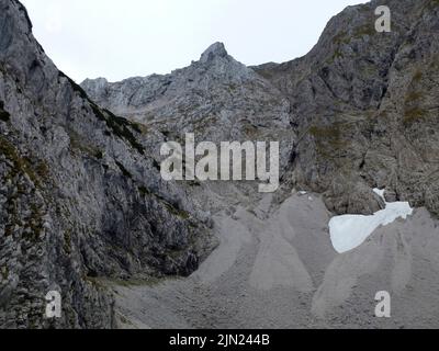 Traversée des montagnes Hackenkopfe, Tyrol, Autriche Banque D'Images