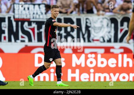 Stuttgart, Allemagne. 07th août 2022. Football: Bundesliga, VfB Stuttgart - RB Leipzig, Matchday 1, Mercedes-Benz Arena. Gestes Daniel Olmo Carvajal de Leipzig. Crédit : Tom Weller/dpa - REMARQUE IMPORTANTE : Conformément aux exigences de la DFL Deutsche Fußball Liga et de la DFB Deutscher Fußball-Bund, il est interdit d'utiliser ou d'avoir utilisé des photos prises dans le stade et/ou du match sous forme de séquences et/ou de séries de photos de type vidéo./dpa/Alay Live News Banque D'Images