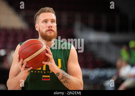 2022 08 07. Basket-ball. Lituanie - Estonie - 90:88. Ignas Brazdeikis est un joueur de basket-ball canado-lituanien qui joue comme un ailier léger. Banque D'Images