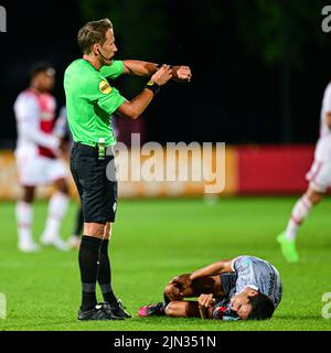 AMSTERDAM, PAYS-BAS - AOÛT 8 : arbitre Martin Perez lors du match hollandais entre Jong Ajax et Telstar à de Toekomst sur 8 août 2022 à Amsterdam, pays-Bas (photo de Kees Kuijt/Orange Pictures) Banque D'Images