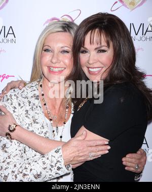 DOSSIER pics : Olivia Newton-John 1948-2022. Las Vegas, Nevada, États-Unis. 11th avril 2022. Olivia Newton-John et Marie Osmond photographiés à Olivia Newton-John « Summer Nights », au Flamingo Las Vegas à Las Vegas, NV sur 11 avril 2014. Crédit: Erik Kabik Photographie/Media Punch/Alamy Live News crédit: MediaPunch Inc/Alamy Live News Banque D'Images