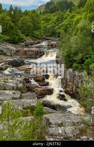 Black Water Falls, près d'Ullapool, Highlands, Écosse Banque D'Images