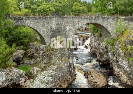 Black Water Falls et Silverbridge, près d'Ullapool, Highlands, Écosse Banque D'Images