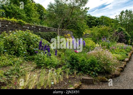 Jardin clos au château de Dunvegan, île de Skye, Écosse Banque D'Images