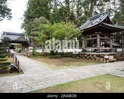 Nankoku, préfecture de Kochi, Japon - 6 avril 2018 : sur le terrain de Kokubunji, temple numéro 29 du pèlerinage de Shikoku Banque D'Images