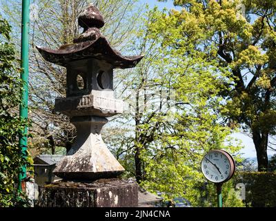 Kochi, Japon - 7 avril 2018 : sur le terrain de Kiyotakiji, temple numéro 35 du pèlerinage de Shikoku Banque D'Images