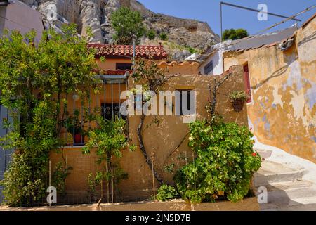 Maison athénienne sur les pentes de l'Acropole d'Athènes Banque D'Images