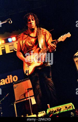 HIRAM BULLOCK GIT. États-Unis, Hiram Law Bullock (11 septembre 1955 Ð 25 juillet 2008) était un guitariste de jazz et de fusion de jazz américain.Guitar, photo Kazimierz Jurewicz Banque D'Images