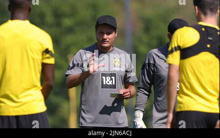 Ville de Dortmund, Allemagne. 09th août 2022. Firo : 9 août 2022, football, 1st Bundesliga, saison 2022/2023, BVB, Borussia Dortmund, entraînement, entraîneur Edin TERZIC, BVB, Crédit Gesture : nouvelles en direct dpa/Alay Banque D'Images