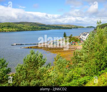 Shielddaig ia un village en Ecosse, situé sur les rives du Loch Shielddaig, Banque D'Images