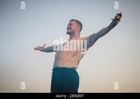 Stockholm, Suède. 01st, juillet 2022. Le groupe de rock américain imagine Dragons donne un concert en direct pendant le festival de musique suédois Lollapalooza Stockholm 2022 à Stockholm. Ici, le chanteur Dan Reynolds est vu en direct sur scène. (Crédit photo: Gonzales photo - Tilman Jentzsch). Banque D'Images