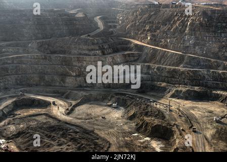Vue de dessus de la fosse d'une mine de cuivre à ciel ouvert à Chil Banque D'Images